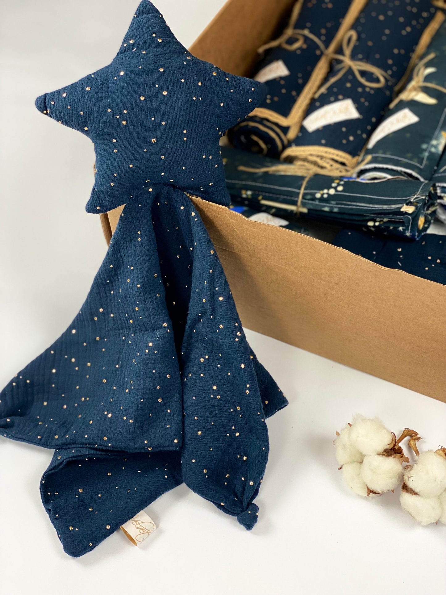 Baby gift box packed eco-friendly,Newborn essentials,Baby Shower Gift,Gift for new parent, Christmas gift, Maternity essential