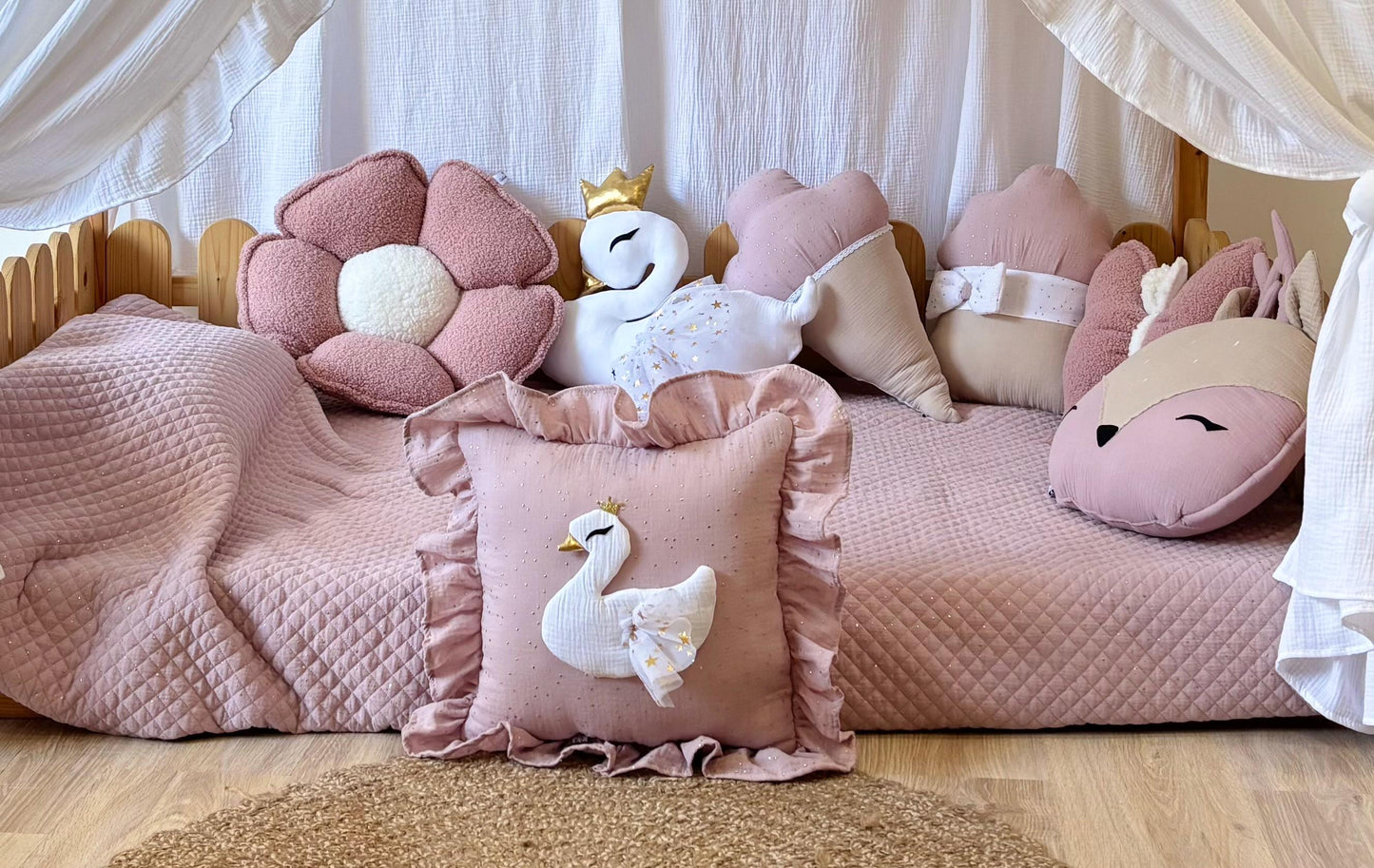 Kids Decorative Flower, Romantic Themed Children's Room