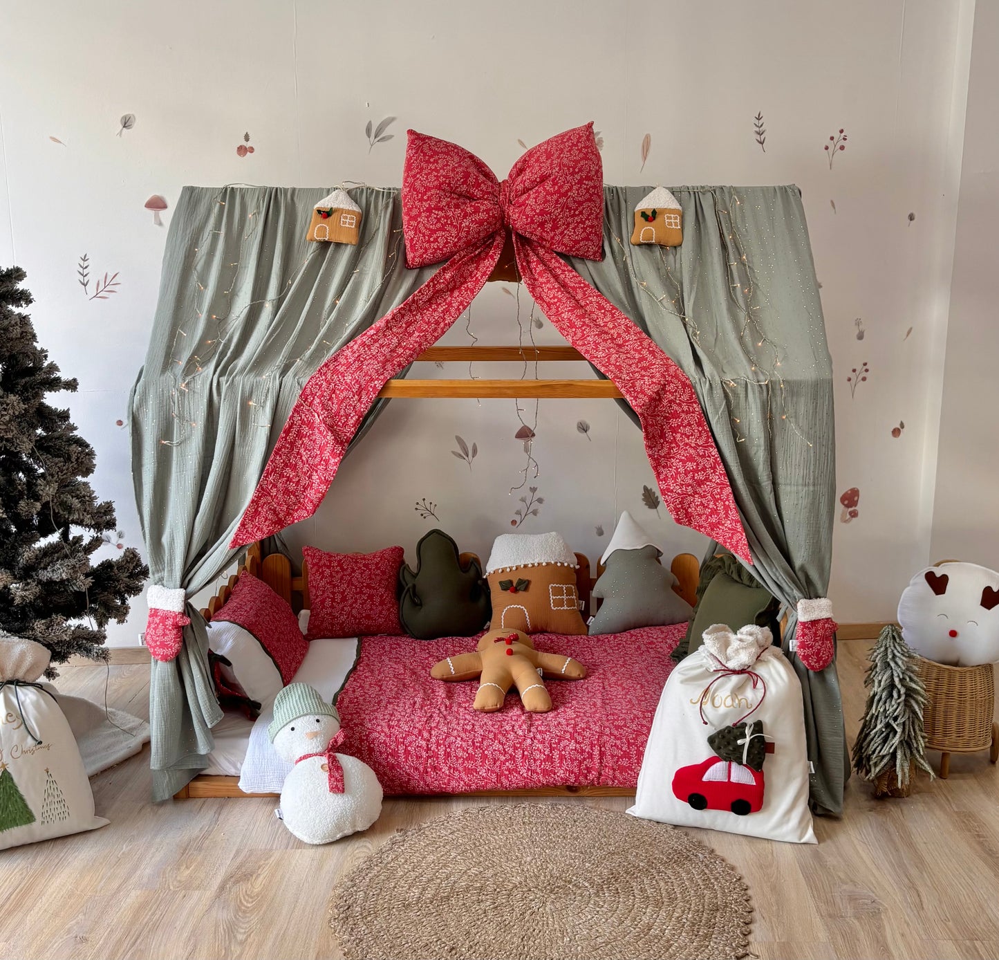 Handmade Christmas Canopy Bed for Kids – Mint Curtains, Red Bow & Cozy Holiday Bedding Set