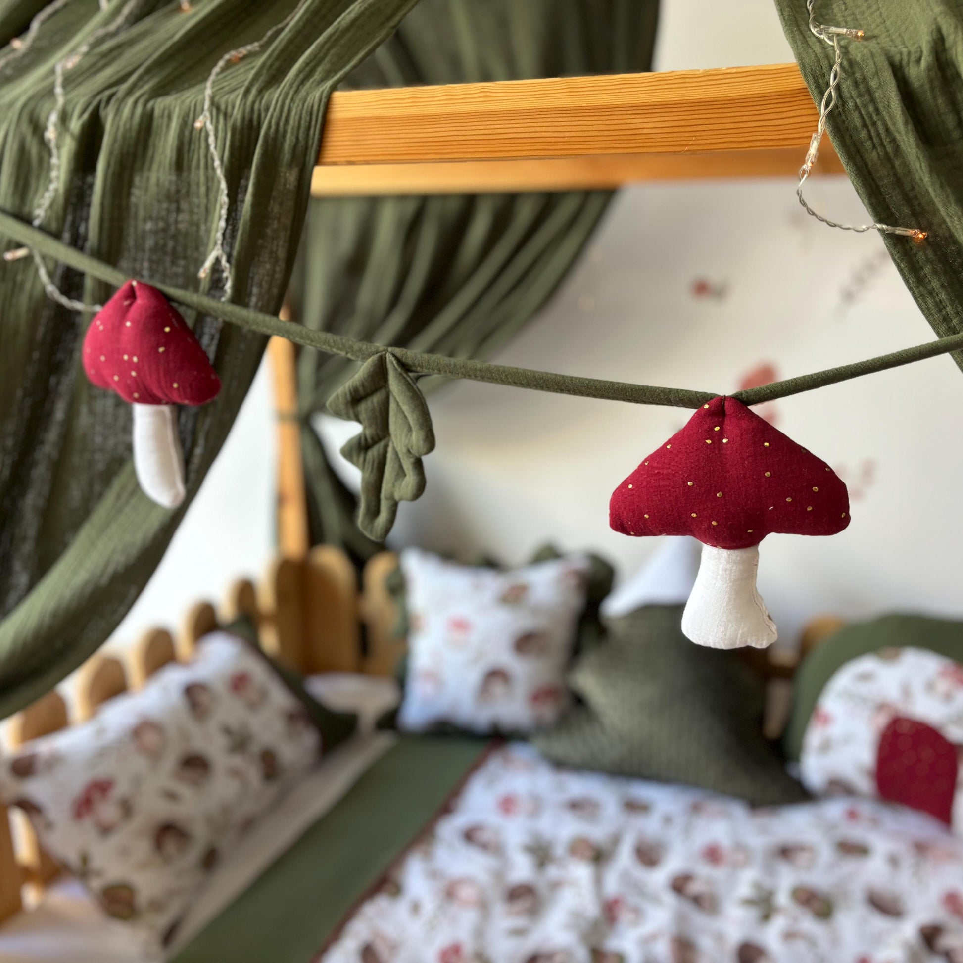 Boho cotton muslin garland , Nursery garland with mushrooms